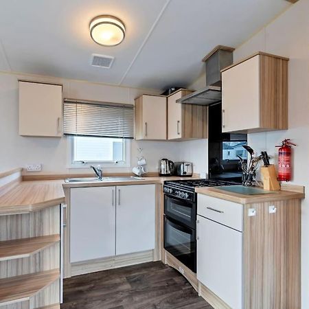 Tattershall Lakes: Sally'S Superior Stay Exteriör bild
