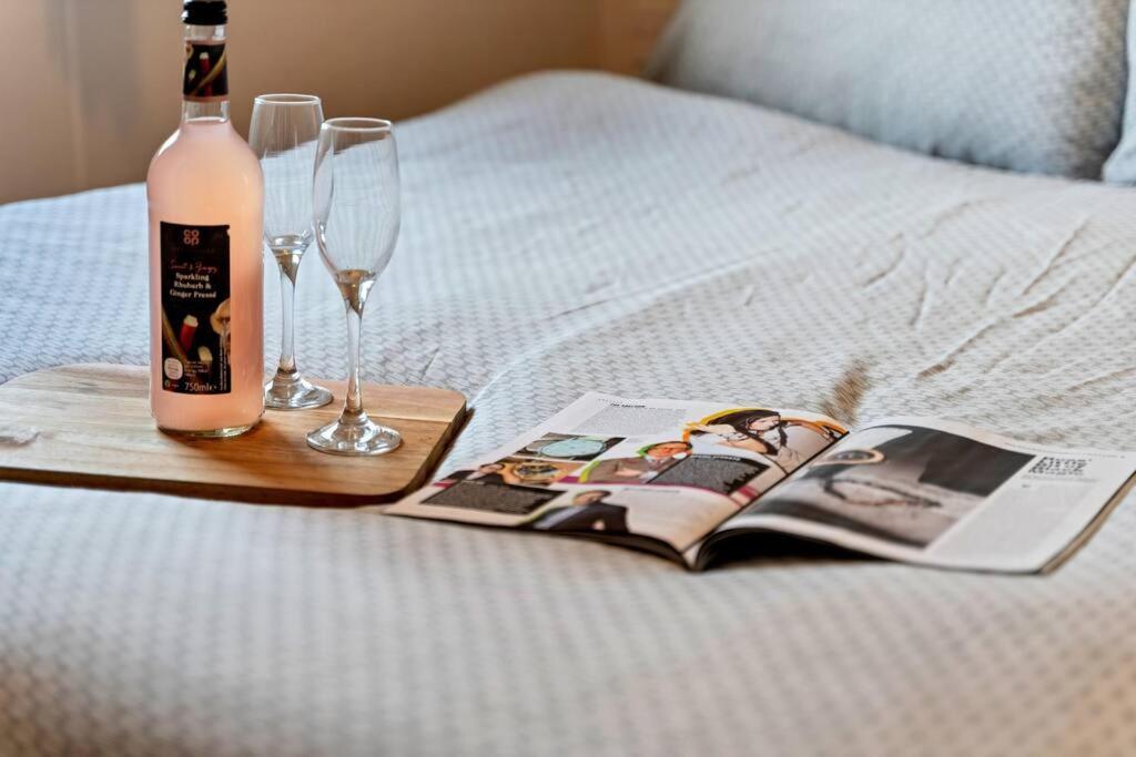 Tattershall Lakes: Sally'S Superior Stay Exteriör bild