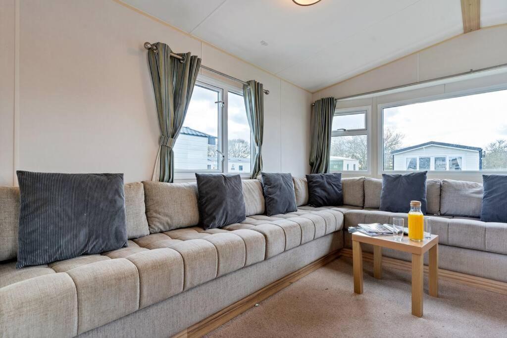 Tattershall Lakes: Sally'S Superior Stay Exteriör bild