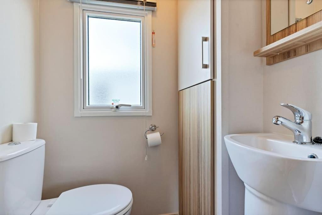 Tattershall Lakes: Sally'S Superior Stay Exteriör bild
